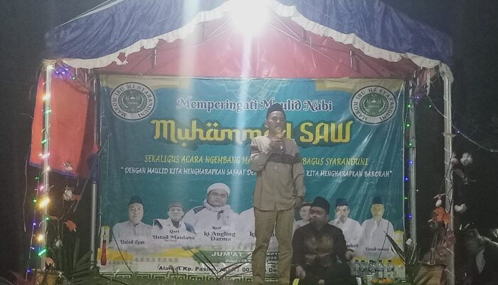 Peringatan Maulid Nabi di Munjul, Warga Gelar Ngembang Makam Kramat Nyai Syaranduni