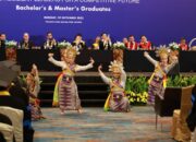 Wabup Tangerang Intan Hadiri Wisuda SGU dan Dies Natalis ke-25