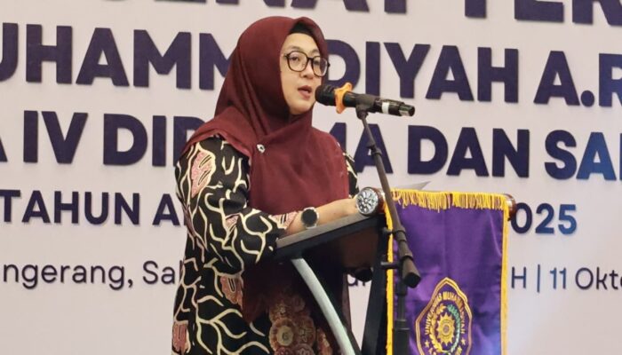 Wabup Intan Hadiri Wisuda Universitas Muhammadiyah Ar Fachrudin
