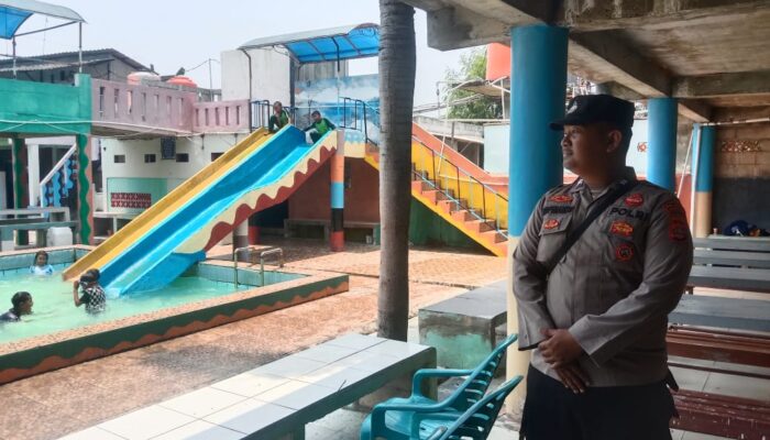 Polsek Kronjo Gelar Patroli PUSAKA di Kolam Renang