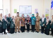 Wabup Tangerang Intan Nurul Hikmah Apresiasi Program Sekolah Lansia Desa Caringin