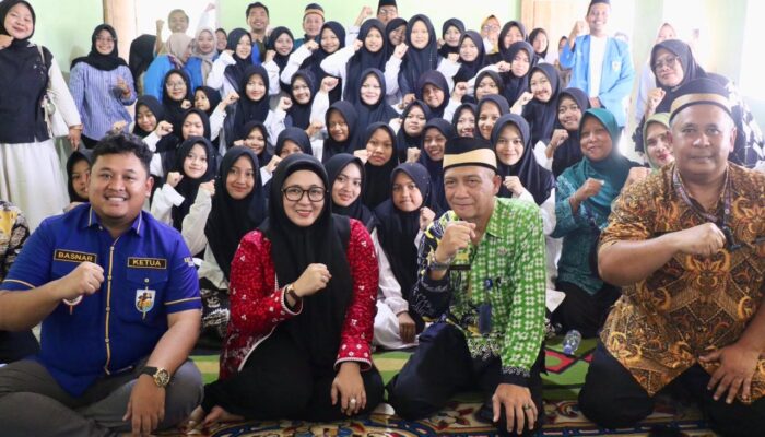 Wabup Intan Apresiasi Program KNPI School, Dorong Santri Tetap Sekolah dan Berdaya Saing