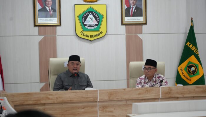 Bupati Bogor Rudy Susmanto Pimpin Rapat Penyusunan Perbup Bantuan Keuangan Khusus Desa