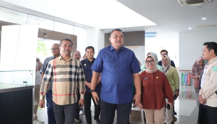 Bupati Bogor Tinjau Pelayanan Kesehatan di Klinik Utama Parung