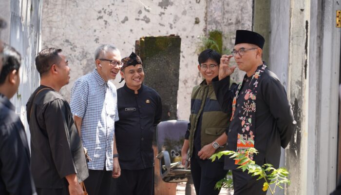 Sekda Bogor Tinjau Puskesmas Citeureup Pascakebakaran, Pastikan Kelayakan Bangunan untuk Diperbaiki