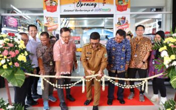 Bupati Tangerang dan Gubernur Banten Resmikan LPK dan Adis Mart Koperasi Pegawai PT Adis Dimension Footwear