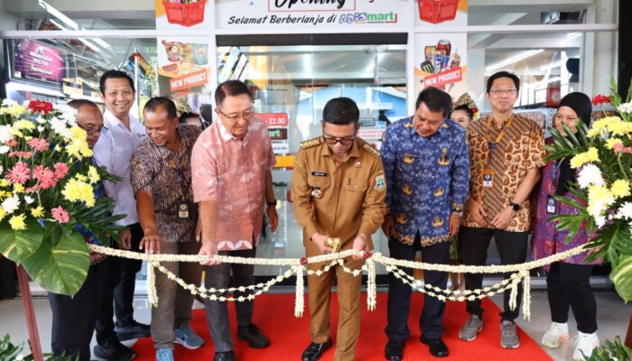 Bupati Tangerang dan Gubernur Banten Resmikan LPK dan Adis Mart Koperasi Pegawai PT Adis Dimension Footwear