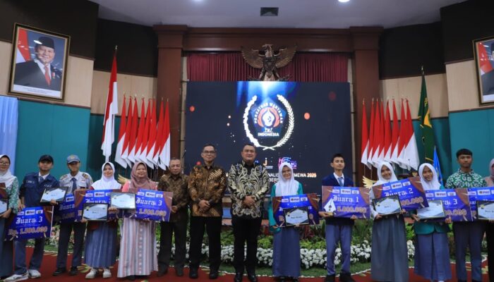Bupati Bogor Rudy Susmanto Raih Penghargaan pada Malam Anugerah Jurnalisme Istimewa 2025