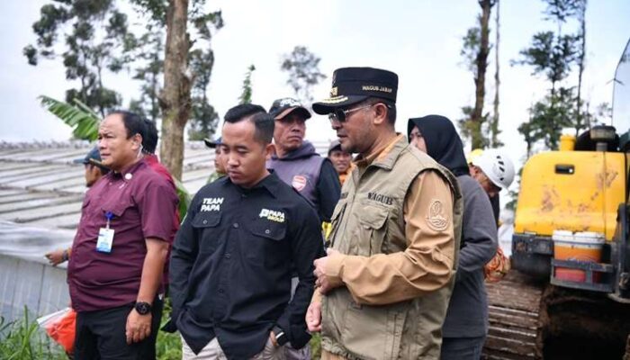 Wagub Jabar Pastikan Pencarian Korban Longsor Dilakukan Secara Maksimal