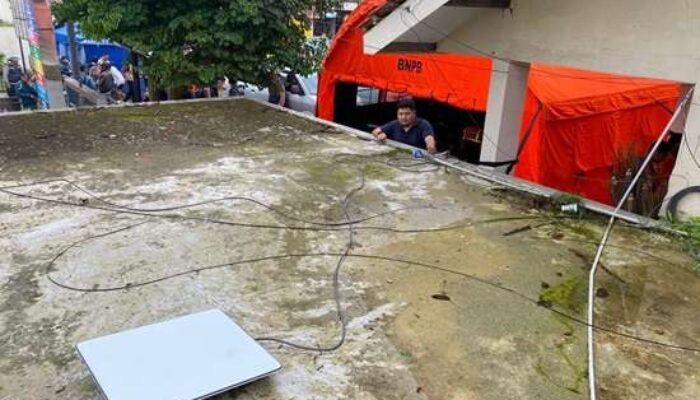Diskominfo Jabar Pasang Internet Satelit di Lokasi Longsor Cisarua, Dinsos Periksa Mental 105 Pengungsi