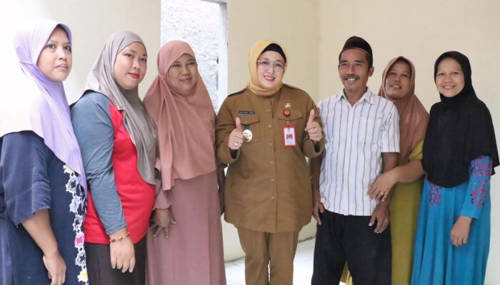 Wabup Tangerang Tinjau Progres RTLH di Desa Pasir Bolang, Serap Aspirasi Warga