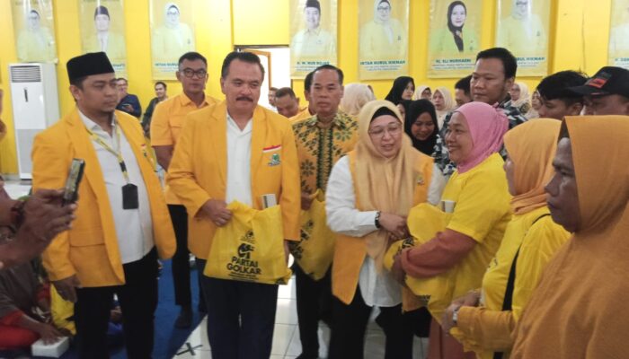 Ketua DPD Golkar Kab Tangerang Intan Nurul Hikmah Bagikan 1000 Paket Sembako