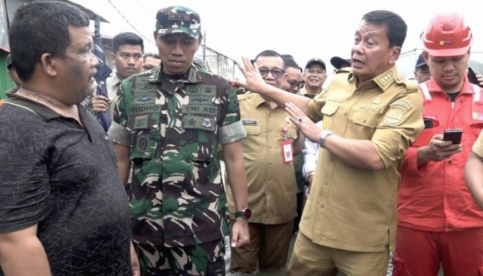 Bupati Tangerang Tinjau Banjir di Kampung Rawa Lumpang, Pastikan Bantuan dan Penanganan Segera Dilakukan