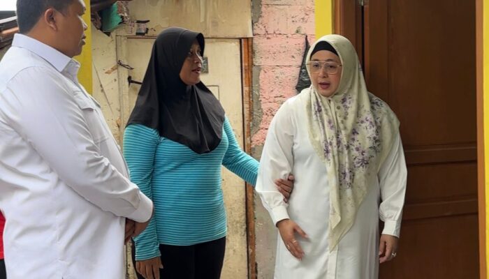 Wabup Intan Tinjau Renovasi RTLH di Curug, Tegaskan Hunian Layak Dorong Kesejahteraan Warga