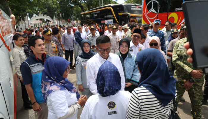 Gubernur Banten Lepas 990 Pemudik Gratis, 22 Bus Diberangkatkan dari Serang
