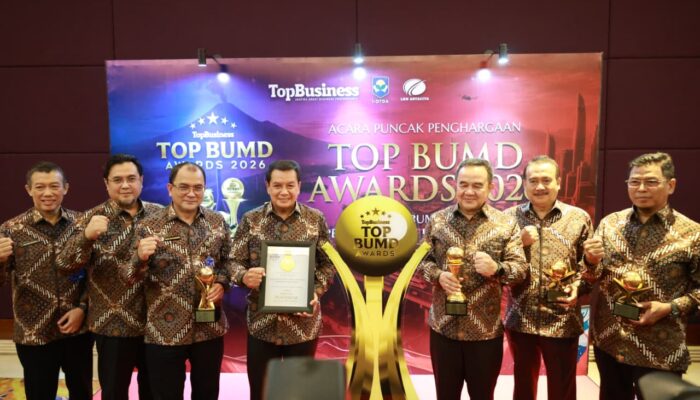 Bupati Tangerang Maesyal Rasyid Raih Top Pembina di BUMD Award 2026, Tiga BUMD Ikut Berprestasi