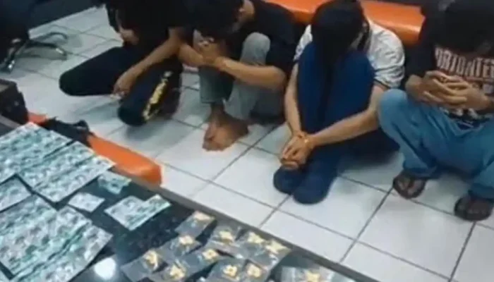 Polsek Gunung Putri Bongkar Peredaran Obat Keras Ilegal, Empat Pengedar Diamankan