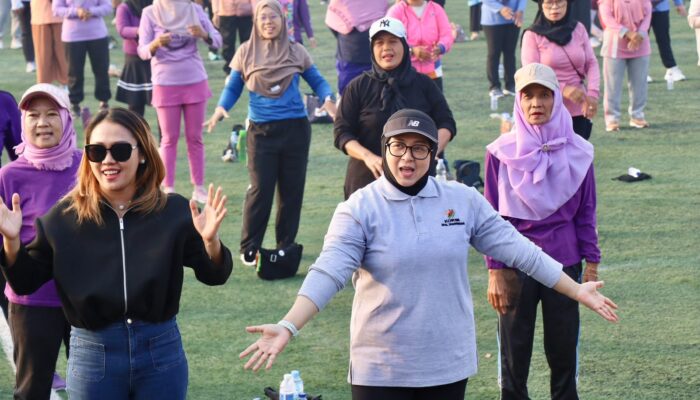 Ribuan Warga Ikuti Senam Massal “Tangerang Semakin Gemilang”, Wabup Intan Ajak Hidup Sehat dan Donor Darah