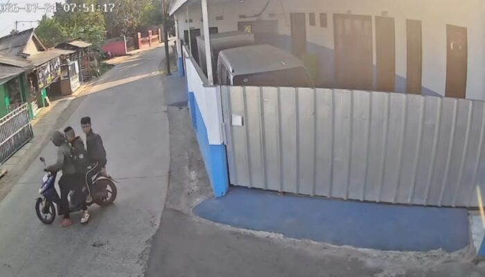 Motor Milik Petani Raib Saat ke Sawah, Aksi Pelaku Terekam CCTV di Bojongpicung
