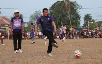 Tutup Kompetisi Sepak Bola Antar-RT di Rancabuaya, Bupati Tangerang Tekankan Sportivitas dan Persatuan