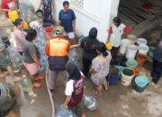Kekeringan Melanda Jonggol, Pemkab Bogor Salurkan 8.000 Liter Air Bersih
