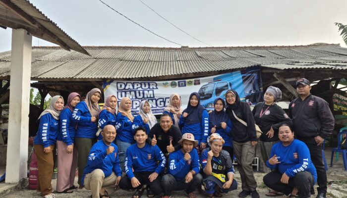 Dapur Umum Tagana Bogor Suplai 4.000 Nasi Bungkus untuk Petugas Kebakaran TPAS Galuga