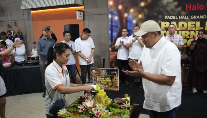 Bupati Rudy Susmanto Resmikan Padel Hall Pakansari, Dorong Gaya Hidup Sehat Masyarakat