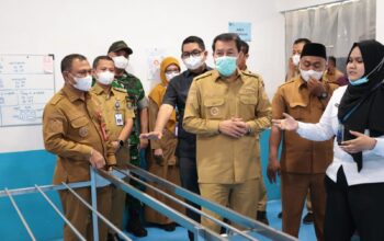 Bupati Tangerang Tinjau SPPG Parahu 2, Pastikan Program MBG Berjalan Higienis